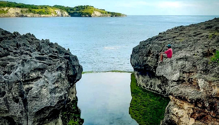 Nusa Penida Pesona Tour Service Angel's Billabong Beach Nusa Beach Travel